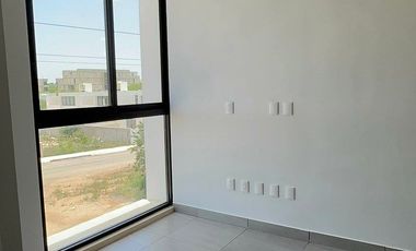 Departamento de dos recámaras con amenidades y alberca privada