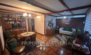 Casa familiar con departamento independiente