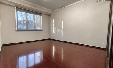 Amplia casa 3 pisos en Arriendo!!