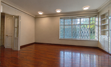 Amplia casa 3 pisos en Arriendo!!