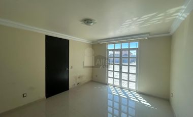 Casa sola en renta en La Concepción Jolalpan, Tepetlaoxtoc, México