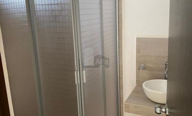 Casa en Renta en Bosques del Dorado II a un lado de Wallmart Via Alta, Alberca, Gym, Canchas