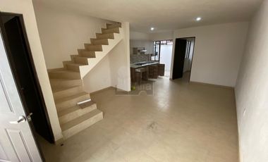 Casa en Renta en Bosques del Dorado II a un lado de Wallmart Via Alta, Alberca, Gym, Canchas