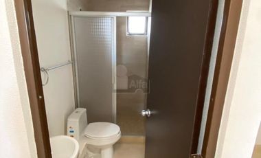 Casa en Renta en Bosques del Dorado II a un lado de Wallmart Via Alta, Alberca, Gym, Canchas