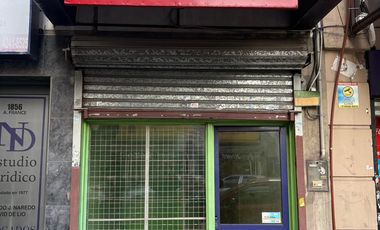 Local en Lanús Este