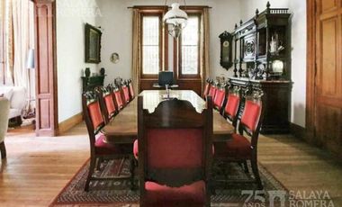 Casa colonial en venta 7 ambientes en Olivos