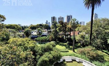 Casa colonial en venta 7 ambientes en Olivos