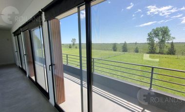 Alquiler exclusiva Casa  en Área 60 | Pileta, Quincho y Parque