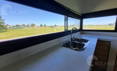 Alquiler exclusiva Casa  en Área 60 | Pileta, Quincho y Parque