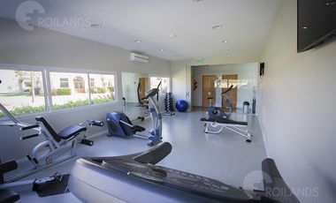 Alquiler exclusiva Casa  en Área 60 | Pileta, Quincho y Parque