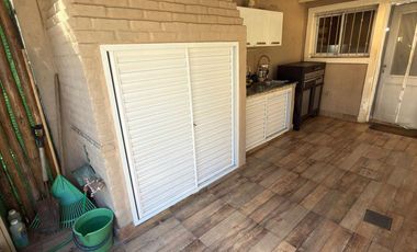 Lista para mudarse: casa refaccionada con jardín, pileta y gran suite en PA