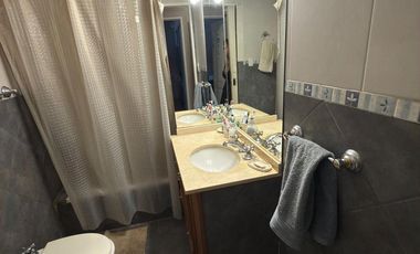 Lista para mudarse: casa refaccionada con jardín, pileta y gran suite en PA