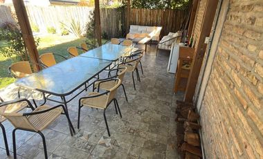 Lista para mudarse: casa refaccionada con jardín, pileta y gran suite en PA