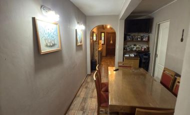 Lista para mudarse: casa refaccionada con jardín, pileta y gran suite en PA