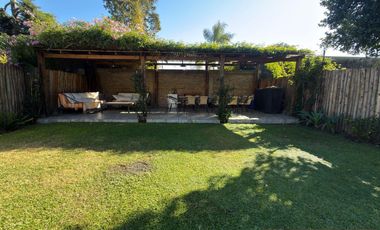 Lista para mudarse: casa refaccionada con jardín, pileta y gran suite en PA
