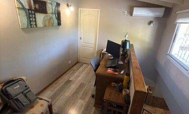 Lista para mudarse: casa refaccionada con jardín, pileta y gran suite en PA