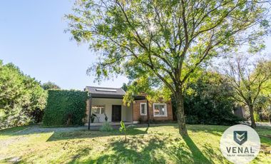 Venta casa 4 amb Barrio Sausalito, Pilar 3 dorm Suite Galería Parrilla Piscina
