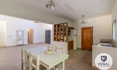 Venta casa 4 amb Barrio Sausalito, Pilar 3 dorm Suite Galería Parrilla Piscina