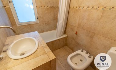Venta casa 4 amb Barrio Sausalito, Pilar 3 dorm Suite Galería Parrilla Piscina