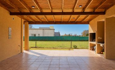 Casa en venta en Club de Campo La Federala – Lobos