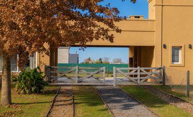 Casa en venta en Club de Campo La Federala – Lobos