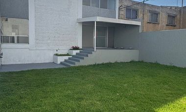 Casa en Venta, Fracc. Jardines de Guadalupe, Zapopan, Jal.