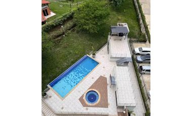 APARTAESTUDIO DE UN AMBIENTE FULL EQUIPADO