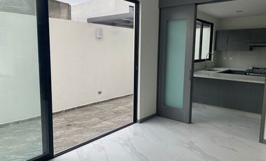 CASA EN RENTA LOMAS DE ANGELOPOLIS PUEBLA