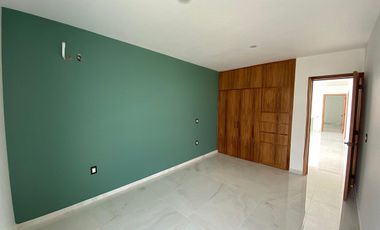 Casa nueva de 4 recamaras dentro del coto