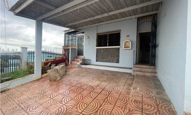 Venta de casa en Colonia La Loma - Villa Lucre - DG