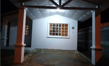 SE VENDE GRANDE Y HERMOSA CASA EN CHITRÉ