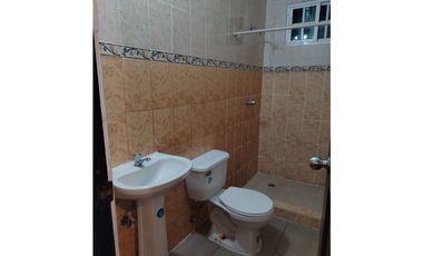 SE VENDE GRANDE Y HERMOSA CASA EN CHITRÉ