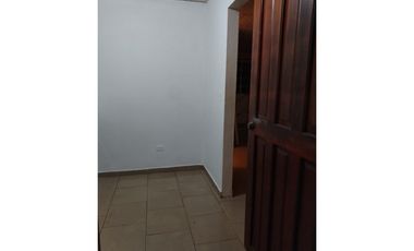 SE VENDE GRANDE Y HERMOSA CASA EN CHITRÉ