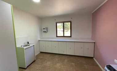 VENDO CON EXCELENTE LOCAL COMERCIAL EN PENCAHUE, TALCA