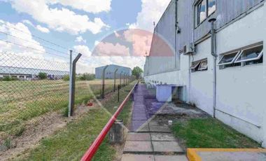 VENTA GALPON/DEPOSITO INDUSTRIAL 3300 m2, GARIN