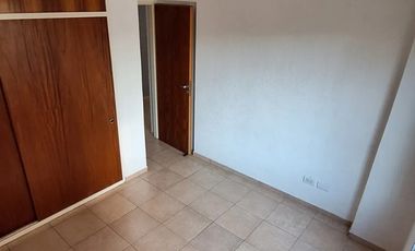 Departamento en alquiler 2 ambientes con cochera en Morón