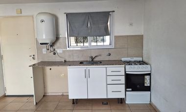 Departamento en alquiler 2 ambientes con cochera en Morón