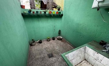 VENTA CASA 4 AMBIENTES MORON COCHERA JARDIN
