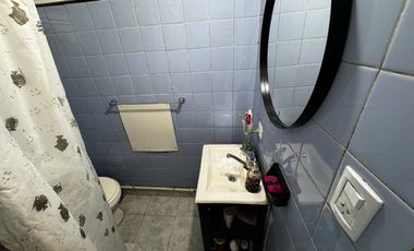 VENTA CASA 4 AMBIENTES MORON COCHERA JARDIN