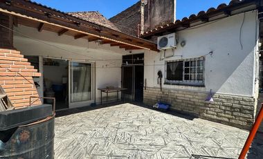 CASA 5 ANB EN AVELLANED C/QUINCHO APTO CRÉDITO