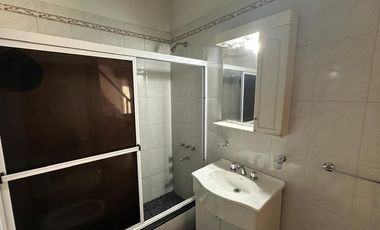CASA 5 ANB EN AVELLANED C/QUINCHO APTO CRÉDITO