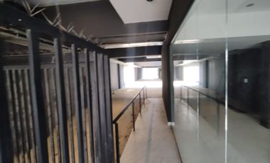 Venta Cochera  Cubierta En Planta Baja