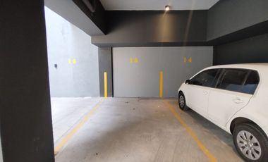 Venta Cochera  Cubierta En Planta Baja