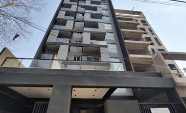 Venta Cochera  Cubierta En Planta Baja