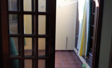 VENTA CASA CON CONSULTORIO O ESTUDIO ARROYO SECO