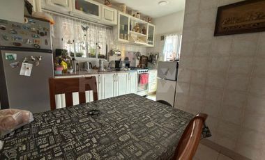 VENTA CASA 2 DOMITORIOS C/MONOAMBIENTE NEUQUÉN