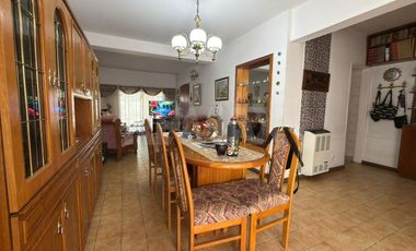 VENTA CASA 2 DOMITORIOS C/MONOAMBIENTE NEUQUÉN