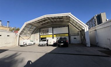 Local Comercial en Arriendo en Cercano a Municipalidad de Macul
