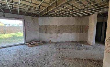 VENTA CASA EN CONSTRUCCIÓN, FERNANDEZ ORO