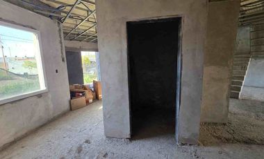 VENTA CASA EN CONSTRUCCIÓN, FERNANDEZ ORO